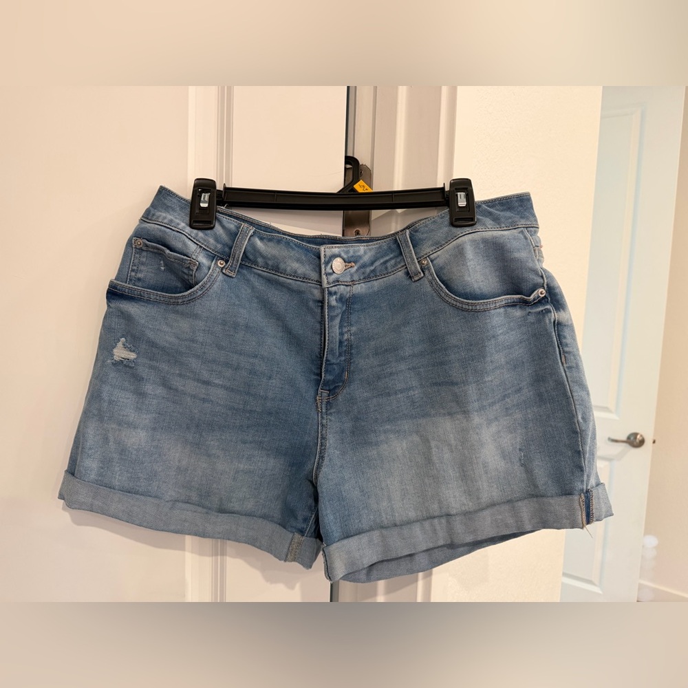 Time and Tru Light Blue Jean Shorts